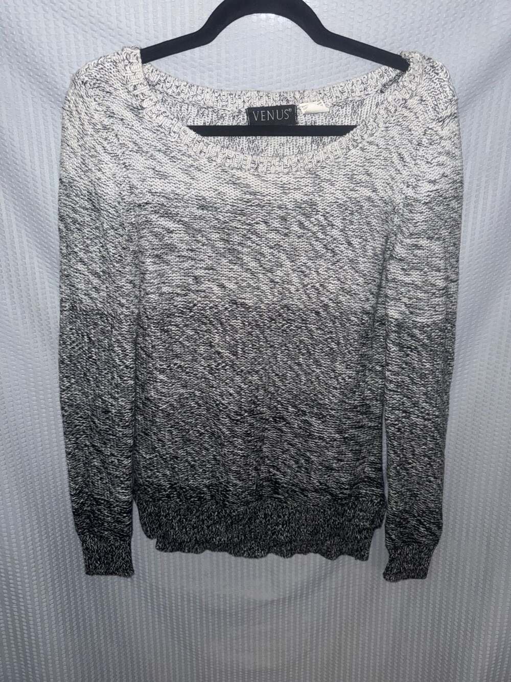 Venus Sweater Size XS Gray Black Marled Knit Pullover